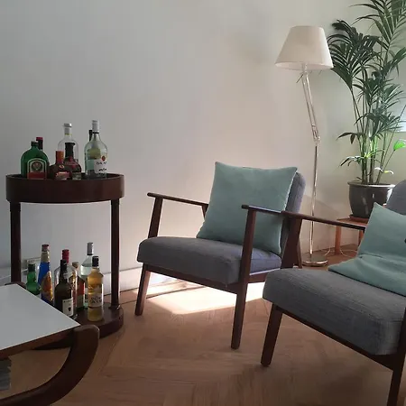 2 Bedroom Mansion 아파트